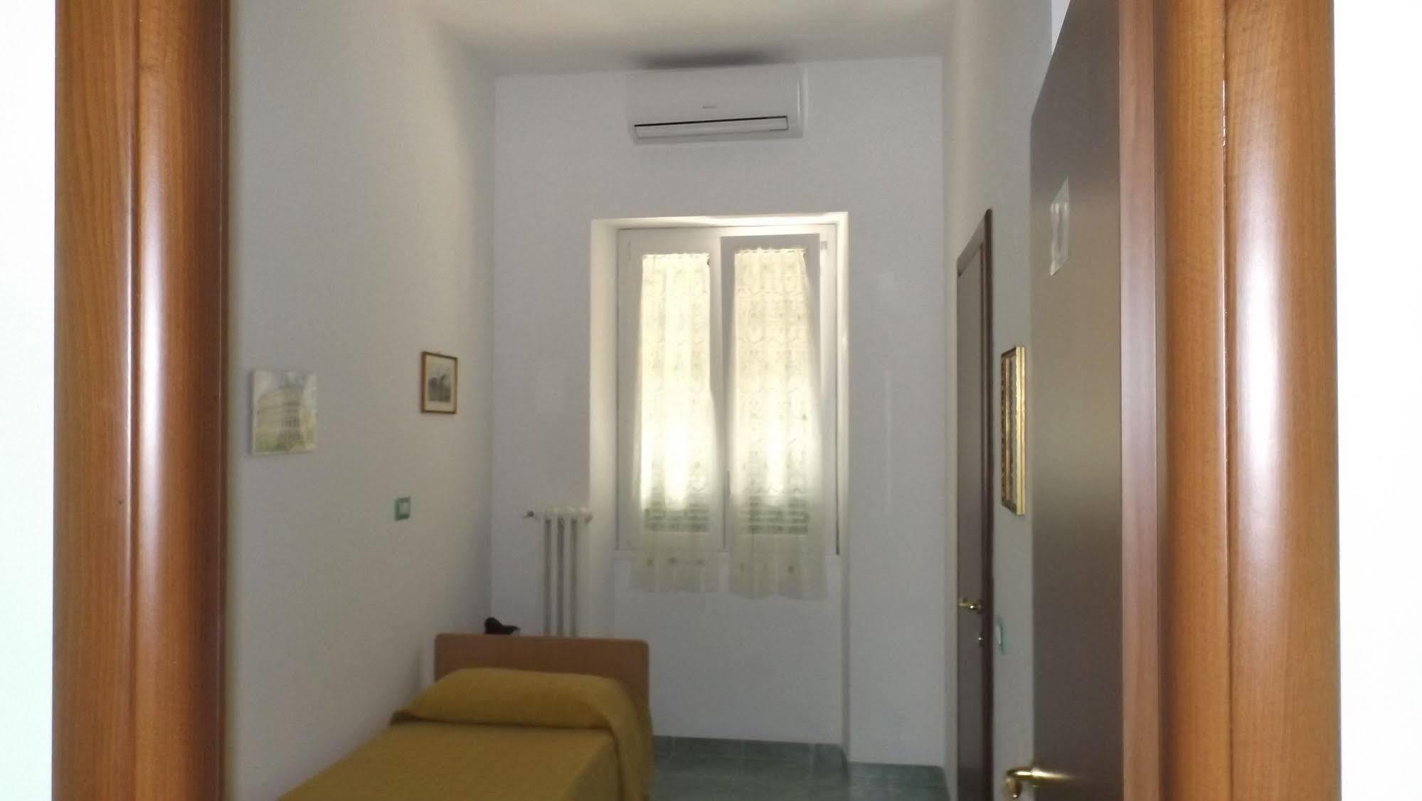 Foresteria Roma Esercito Della Salvezza Bagian luar foto
