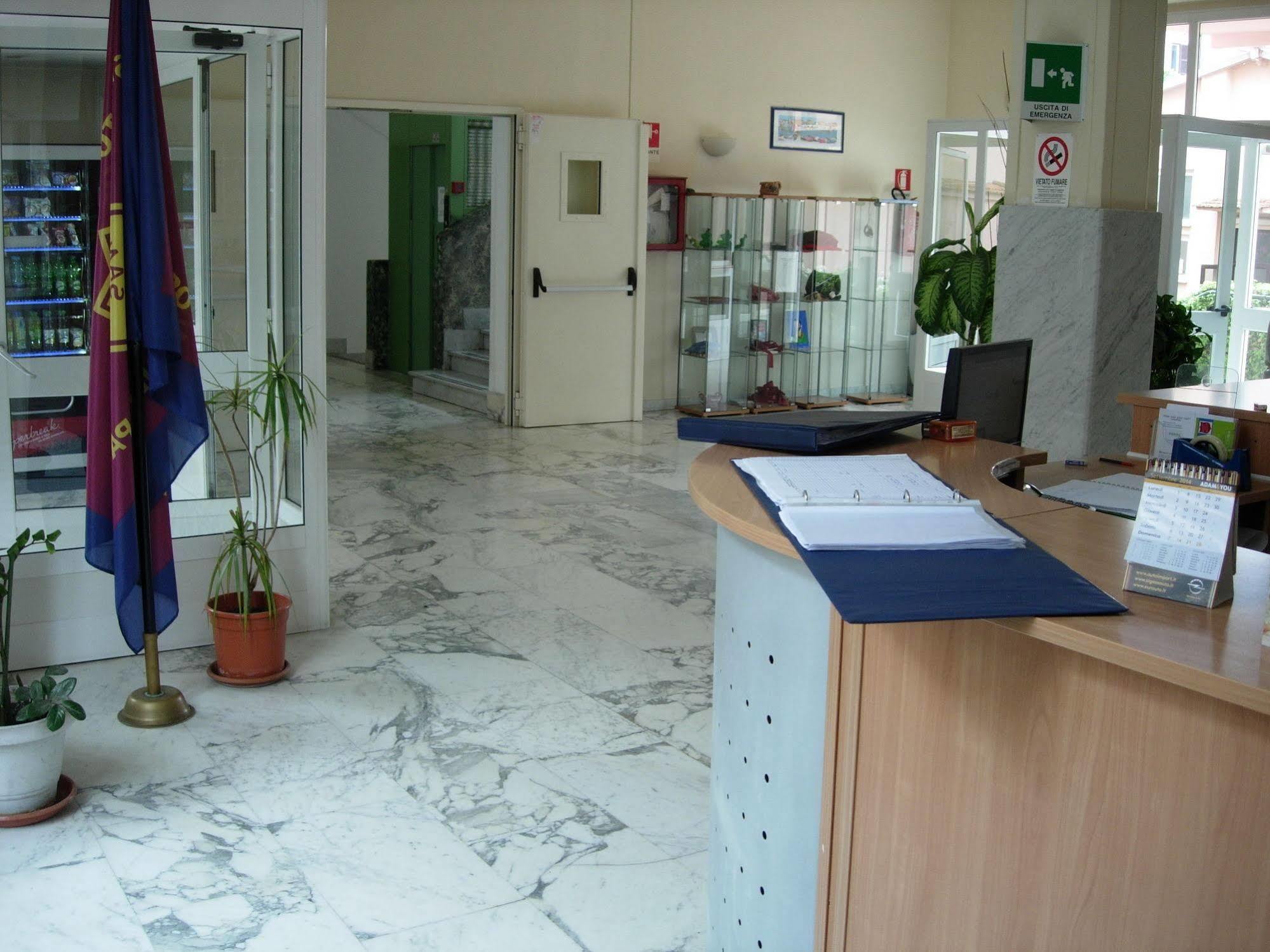 Foresteria Roma Esercito Della Salvezza Bagian luar foto